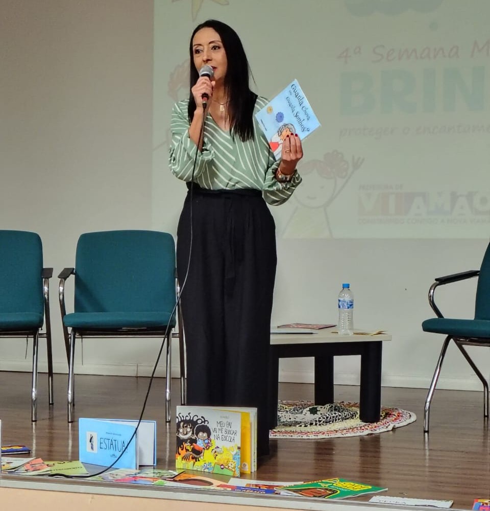 apresentação em palestra Semana do Brincar - Viamão
